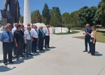 TMT İLE EOKA’YI AYNI GÖREN ZİHNİYETLERİ KINIYORUZ