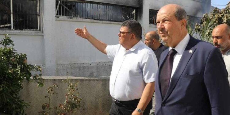 YANAN BÖLÜMDE KAÇAKÇILIK BİRİMİNİN İMHA EDİLMEK ÜZERE DEPOLADIĞI MALLAR VARDI