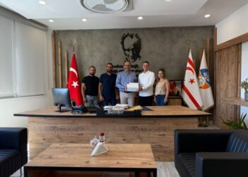 İEZB’DEN İSKELE BELEDİYE BAŞKANI HASAN SADIKOĞLU’NA ZİYARET