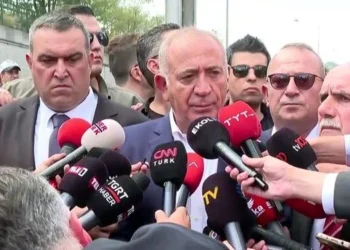 İSTANBUL İL KONGRESİ’NİN İPTALİ SONRASI GERGİNLİK