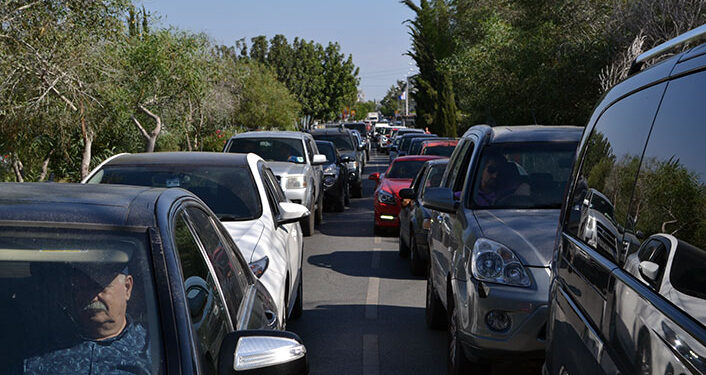 KERMİYA’DA KUYRUK ÇİLESİ