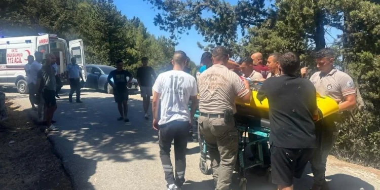 ST. HILARION’DA ARAÇ UÇURUMA DÜŞTÜ, SÜRÜCÜ UCUZ KURTULDU