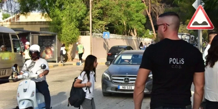 18 YAŞ ALTI ÖĞRENCİLERE SİGARA SATTIĞI TESPİT EDİLDİ