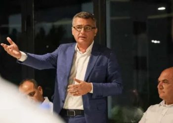 BÜTÜN HALKI KUCAKLAYAN BİR CUMHURBAŞKANLIĞI SÖZÜ VERİYORUM