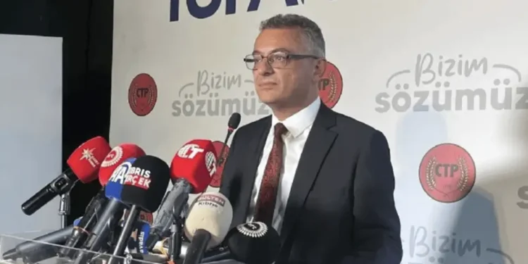 “TOP ERHÜRMAN’IN AYAKLARINDA”