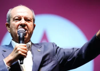 “KIBRISLI TÜRKLER KENDİ  DEVLETLERİNİN EFENDİSİDİR”