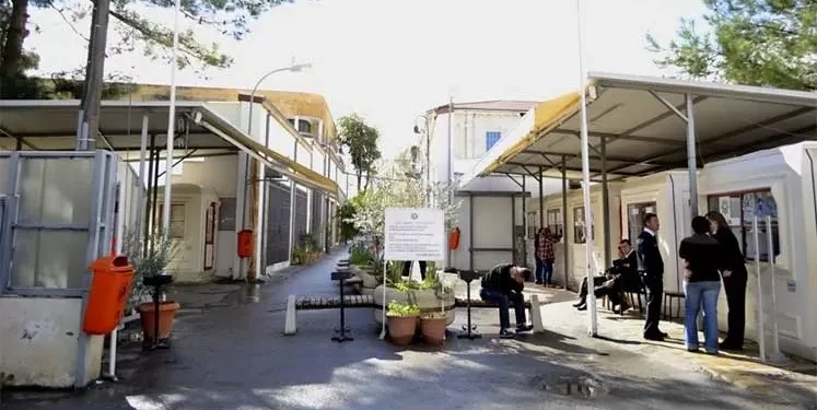 LOKMACI’DA ALKOLLÜ ŞAHIS POLİSE SALDIRDI