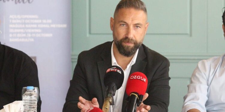 “EĞİTİM ENFLASYONU VATANDAŞIN BELİNİ BÜKÜYOR”