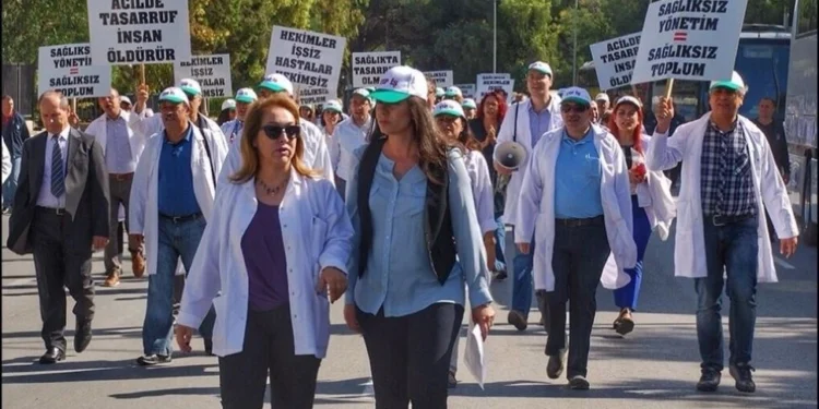 HALKIN SAĞLIK HİZMETLERİNE VE İLACA ERİŞİMİ ZORLAŞIYOR!