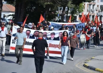 “BİZE GİYDİRMEYE ÇALIŞTIKLARI GÖMLEĞİ KABUL ETMEYECEĞİZ”