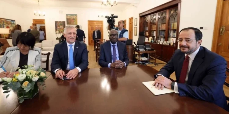 YENİ BM TEMSİLCİSİ DIAGNE İLK GÖRÜŞMESİNİ HRİSTODULİDİS İLE YAPTI