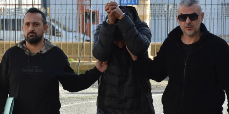 500 ADET UYUŞTURUCU HAPLA YAKALANDI