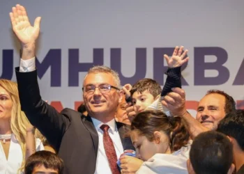 “ERHÜRMAN’IN GALİBİYETİ GÖZLERİ KIBRIS SORUNUNA ÇEVİRDİ”