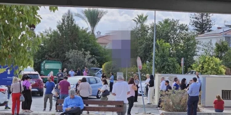 BAF AÇIKLARINDA MEYDANA GELEN DEPREM PANİĞE YOL AÇTI