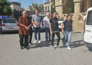 5 KIBRISLI RUM BERAAT ETTİ