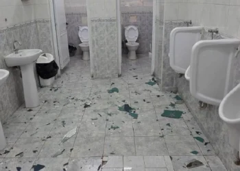 UMUMİ TUVALET KIRIP DÖKEN ŞAHIS TUTUKLANDI