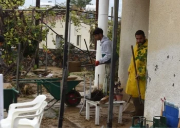 ŞİDDETLİ YAĞIŞIN VURDUĞU KÖYLERDE YARALARIN SARILMASI İÇİN ÇALIŞMALAR SÜRÜYOR