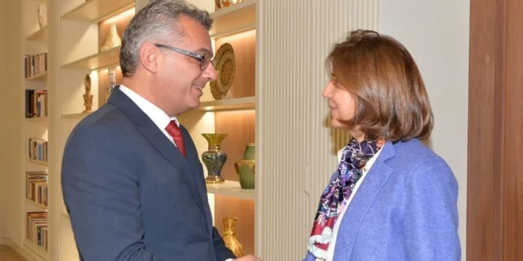 İki tarafın da endişelerini ele almaya devam ediyoruz