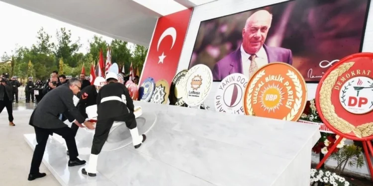 DENKTAŞ, VEFATININ 14’ÜNCÜ YIL DÖNÜMÜNDE TÖRENLE ANILDI