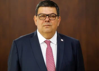 Berova, muhalefetin ortaya koyduğu tutumu doğru bulmadığını söyledi