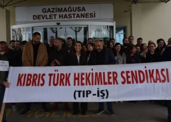 Doktorların grevi devam ediyor