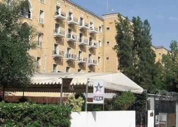 İngiliz üsleri nedeniyle güvenlik riskine dikkat çekildi