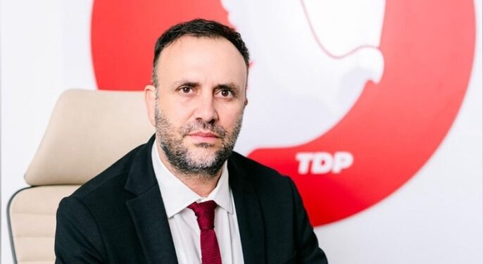 Bu hükümet ülkeyi yönetemiyor