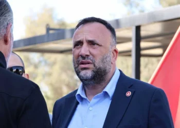 Hükümet Halkla Güvenlik Güçlerini Karşı Karşıya Getiriyor