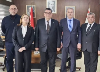 Piyasada nakit döviz sıkıntısı var