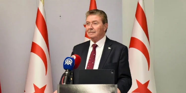 UBP Genel Kurul’un akıbetini tartışıyor, Üstel Ankara ziyaretini erteledi