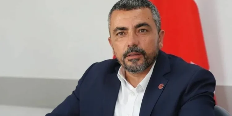 Berova başka, Hasipoğlu başka konuşuyor; Önce bir aralarında anlaşsınlar