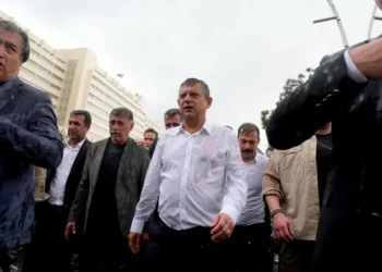 Özgür Özel : “Bundan sonra hep buradayız.”