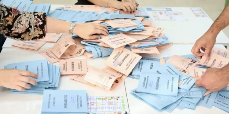 Güney Kıbrıs: Sandıkların yüzde 88,7’si açıldı, DİSİ yüzde 3,5 farkla lider