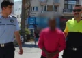 Başkasının kimliğini kullanma suçundan tutuklandı