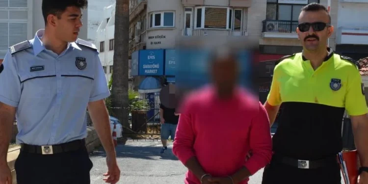 Başkasının kimliğini kullanma suçundan tutuklandı