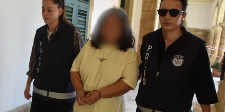 Eşini 30 bıçak darbesiyle öldüren zanlının psikiyatrik durumu inceleniyor